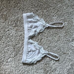 SKIMS White Lace Trim Bralette